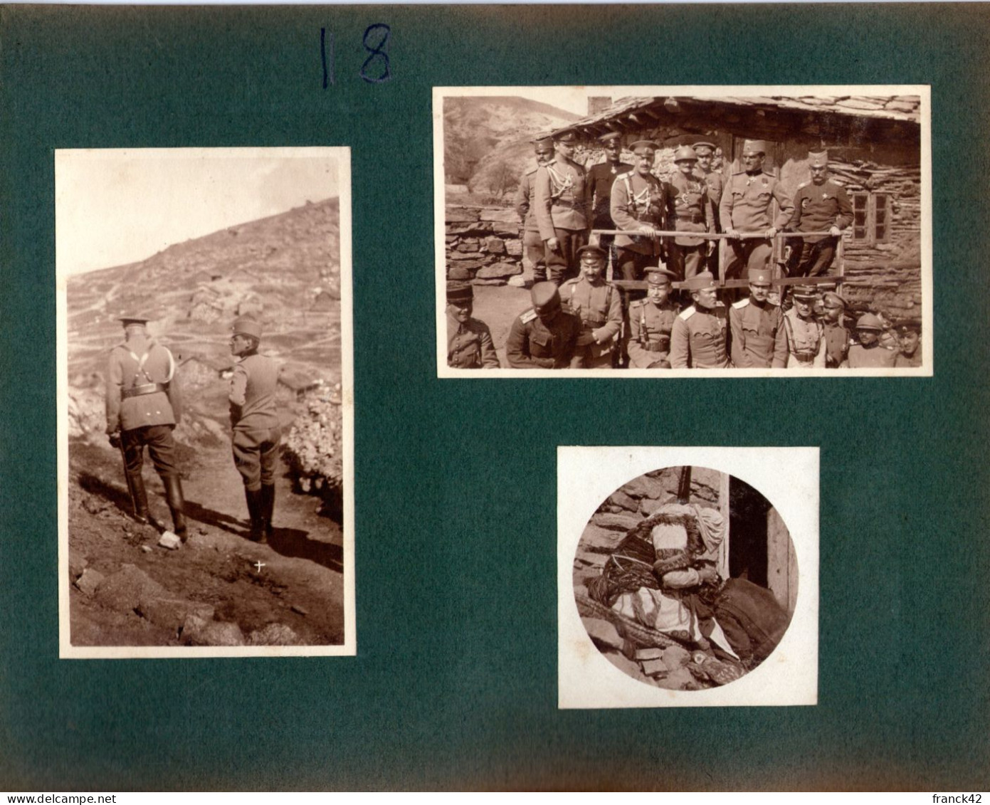 6 Petites Photos Collées Sur Carton Format A5. Soldats, Balkans - 1914-18