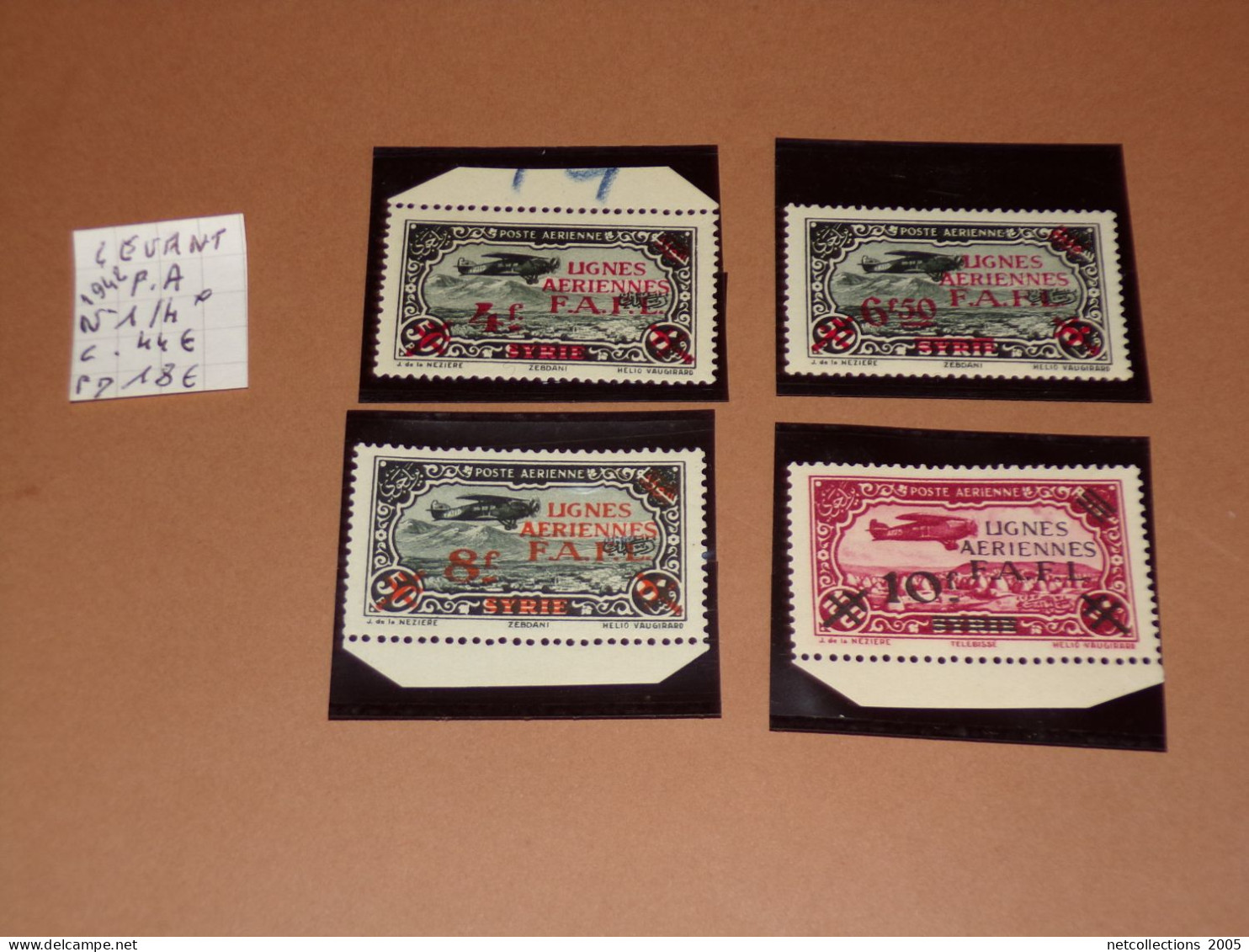 LEVANT POSTE AERIENNE 1942 N°1/4 - NEUF AVEC CHARNIERE (Pochette Roses) - Unused Stamps