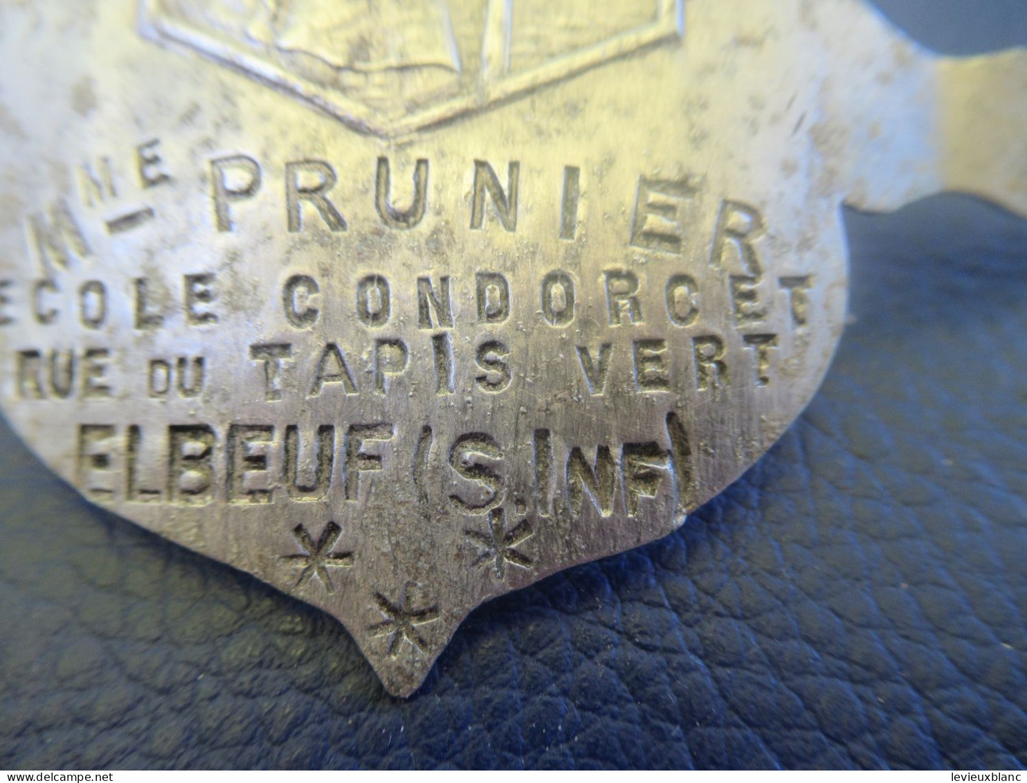 Cyclisme / Plaque De Vélo Aluminium Ancienne / Mme PRUNIER/Ecole Condorcet/ELBEUF/ Vers 1930-1950              AC204 - Ciclismo