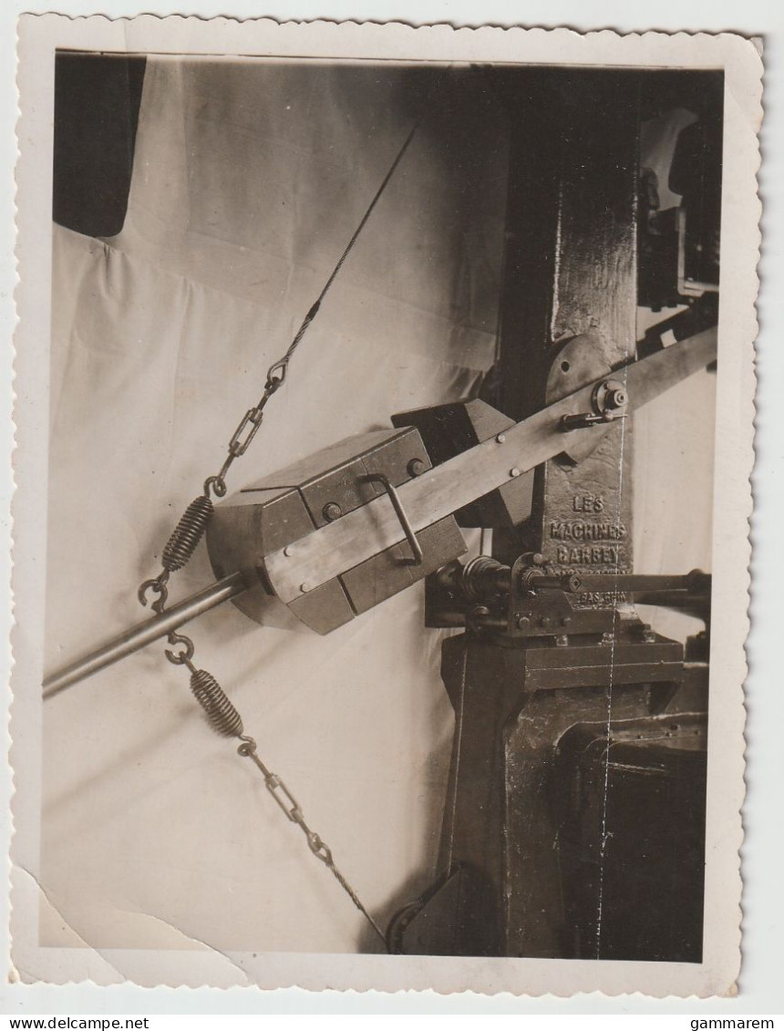 67 - SCHILTIGHEIM - PHOTO - Un Contrepoid De Machine Des Ateliers Henri BARBEY - 9X12cm - Bas Rhin - Schiltigheim
