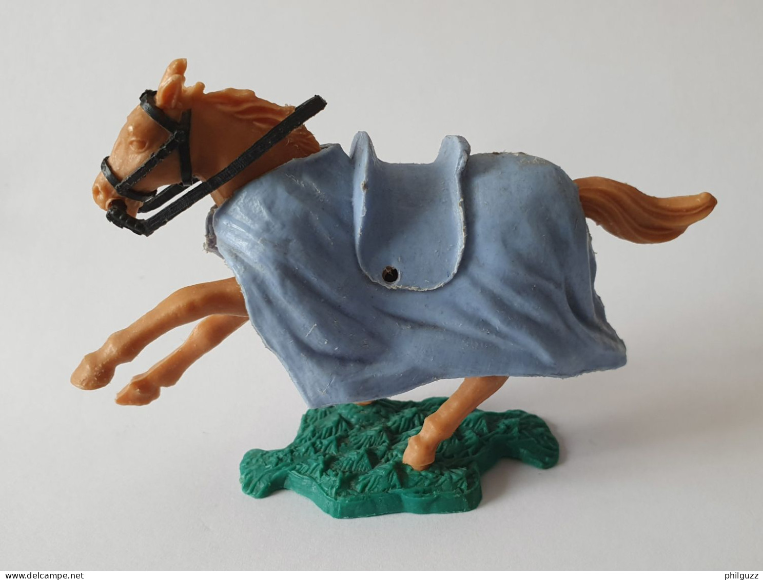 Figurine CHEVAL TIMPO MEDIEVAL AVEC JUPE Bleue (3)  - Pas BRITAINS - Militaires