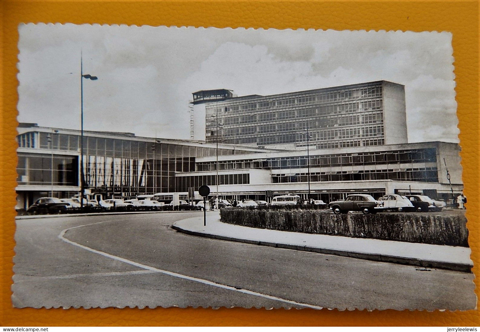 ZAVENTEM -  Nationale Luchthaven - Aéroport National - Zaventem