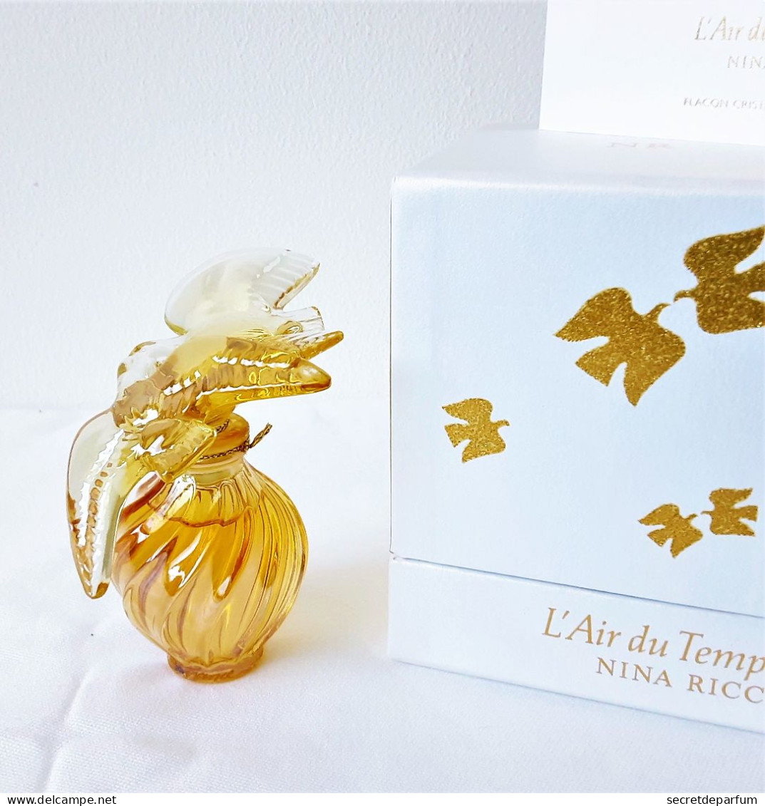 Flacon L'AIR Du TEMPS De NINA RICCI PARFUM 15 Ml  Flacon LALIQUE  COLOMBE AMBRÉE   Edition Limitée  390 / 914 + Boite - Dames