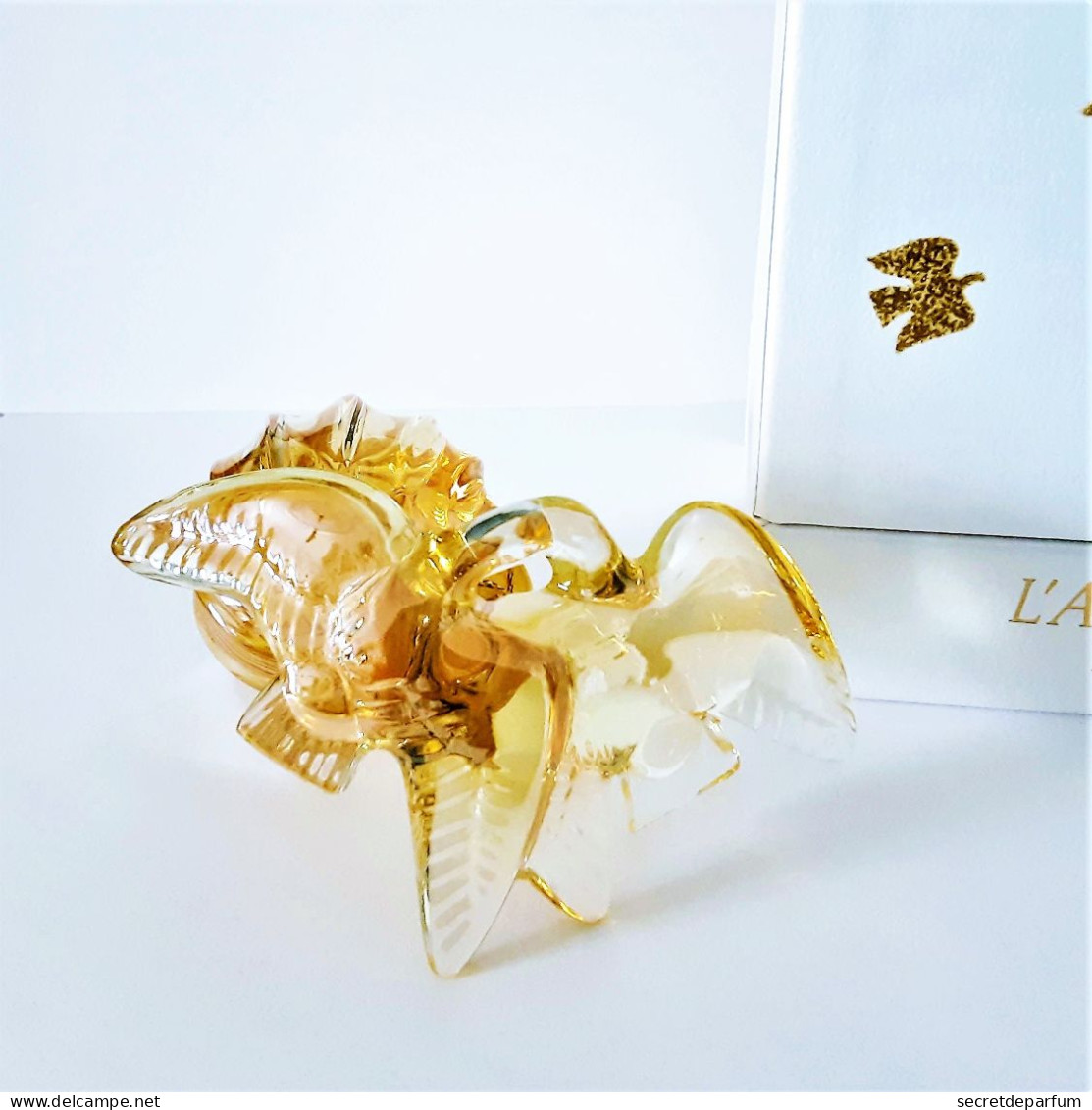 Flacon L'AIR Du TEMPS De NINA RICCI PARFUM 15 Ml  Flacon LALIQUE  COLOMBE AMBRÉE   Edition Limitée  390 / 914 + Boite - Women