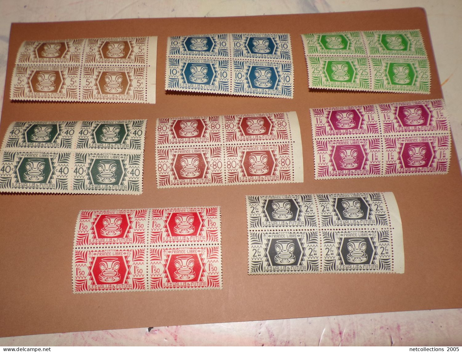 WALLIS-ET-FUTUNA 1944 N°133/146 BLOC DE 4 - NEUF SANS CHARNIERE (Pochette Roses) - Ongebruikt