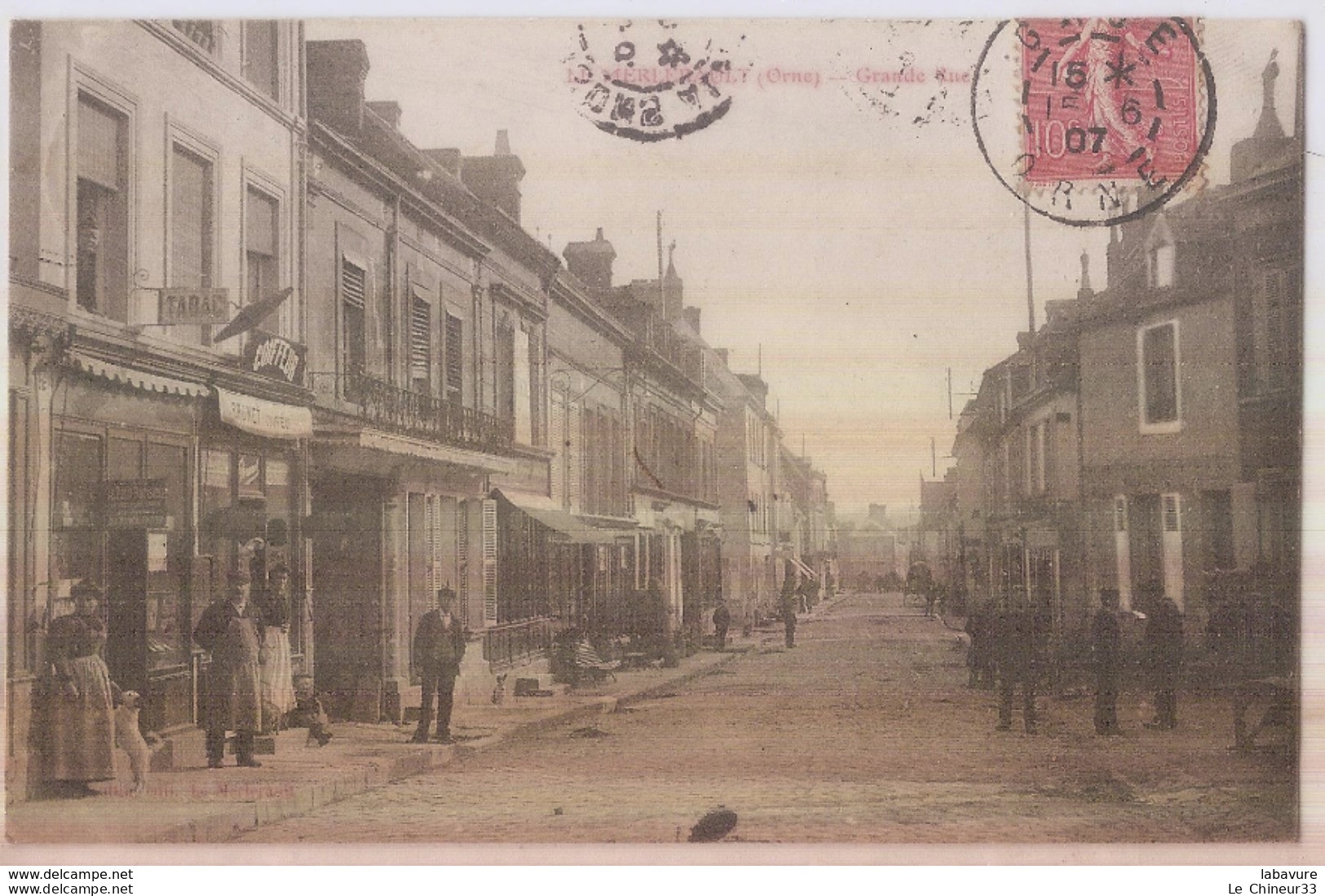 61 - LE MERLERAULT--Grande Rue---Tabac-Coiffeur--commerces---animé - Le Merlerault