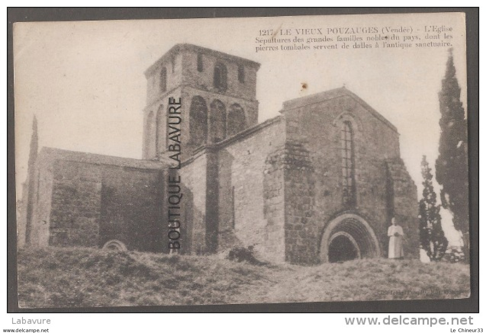 85 - POUZAUGES--LE VIEUX--L'Eglise-(voir Légende )animé - Pouzauges