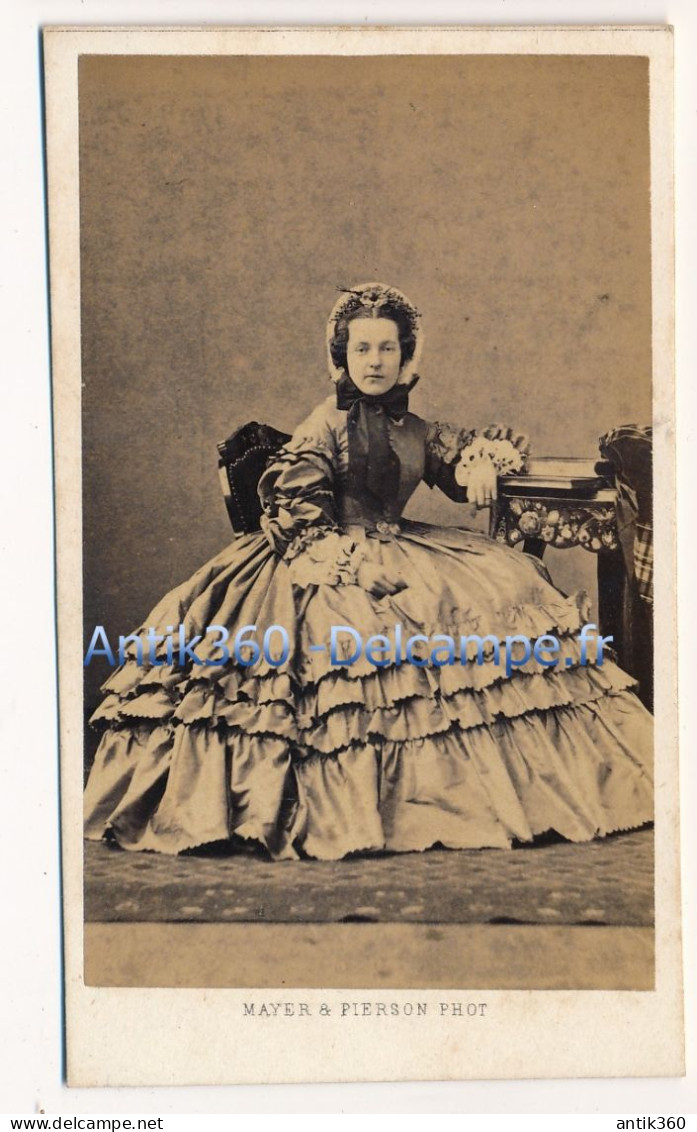 Photographie XIXe CDV Portrait De Marie Henriette Duchesse De Brabant Epouse Leopold II Photographe Mayer Pierson Paris - Personnes Identifiées