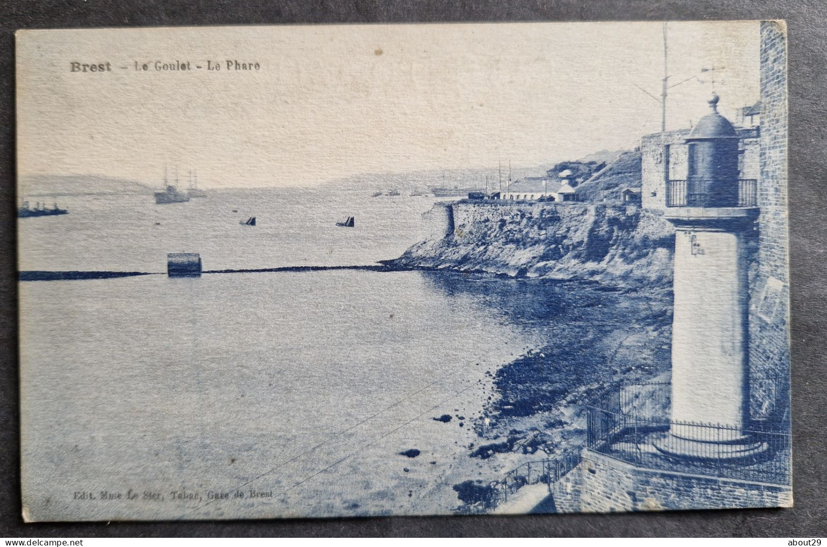 CPA 29 BREST - RARE Vue - Le Goulet - Le Phare - Edit Mme Le Ster - Réf. S 213 - Brest