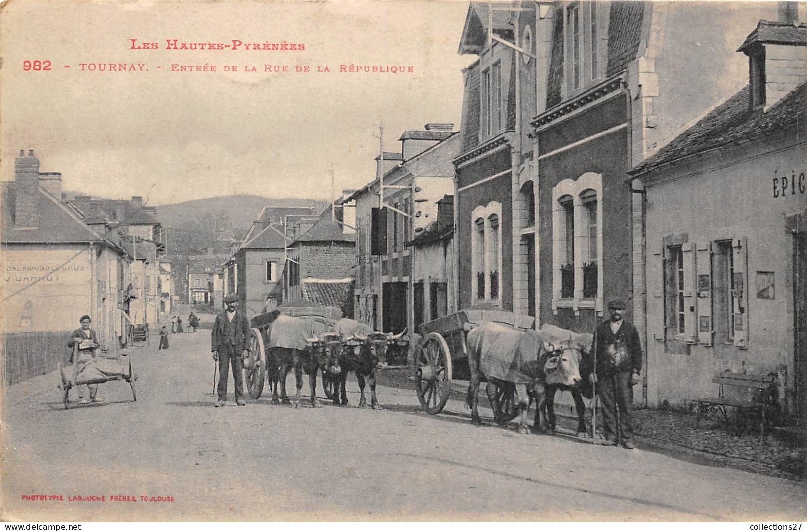 65-TOURNAY- ENTREE DE LA RUE DE LA REPUBLIQUE - Tournay