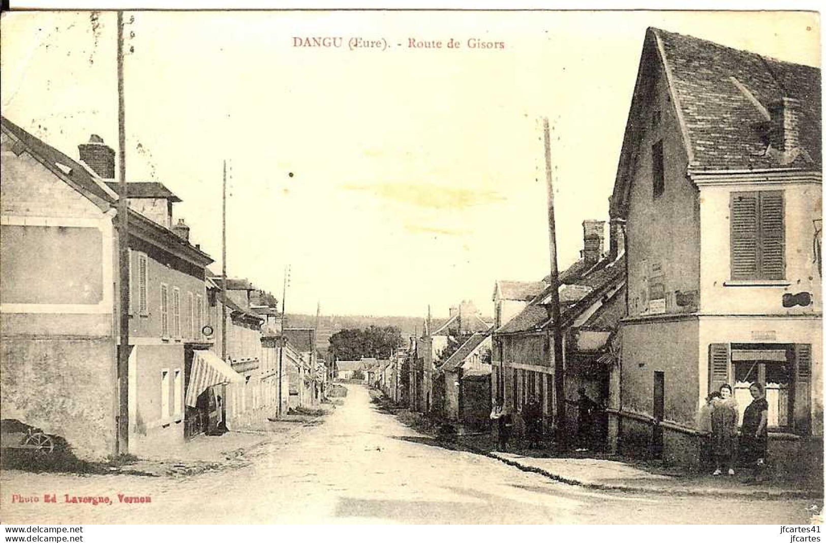 27 - DANGU - Route De Gisors - Dangu