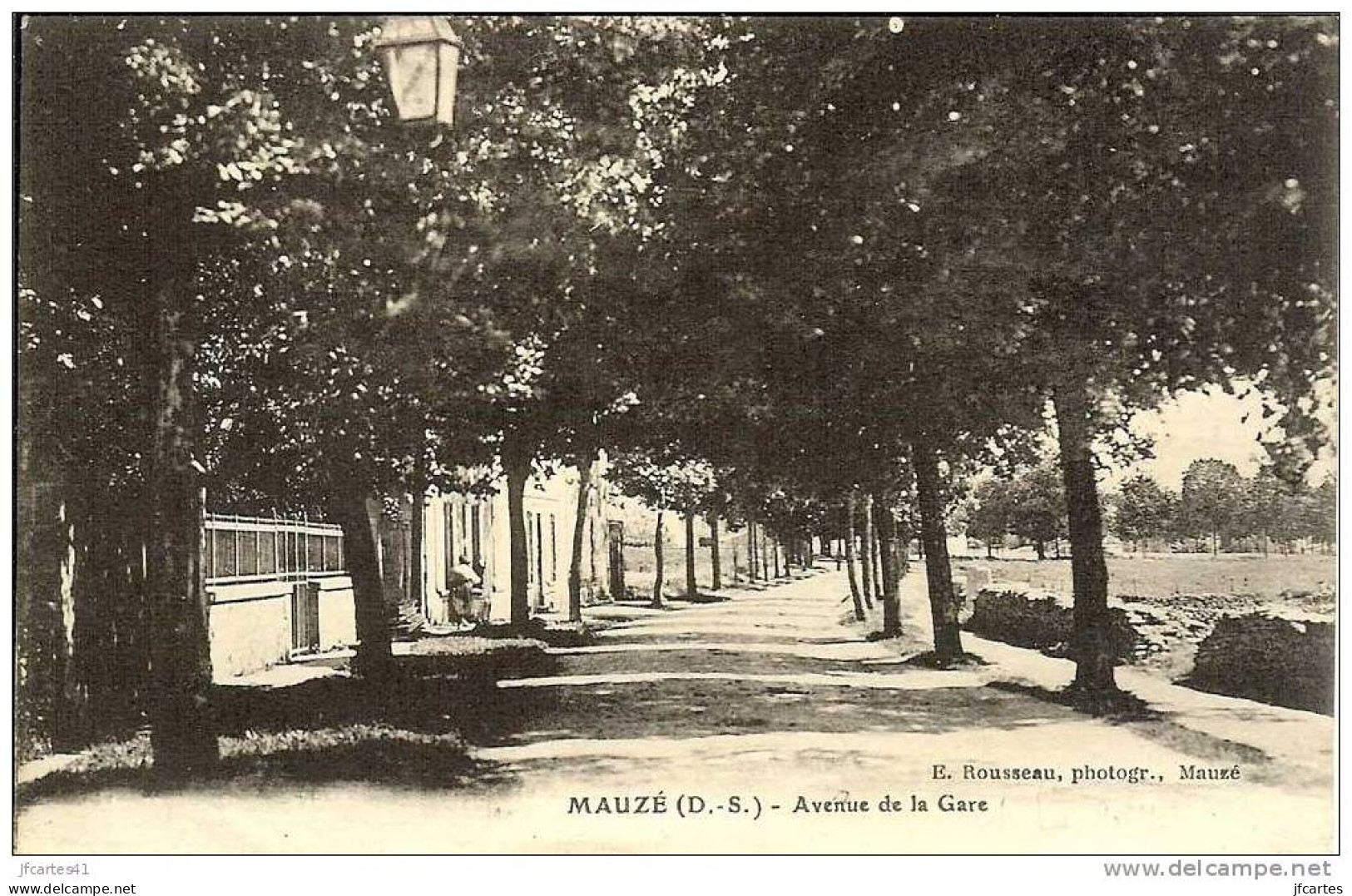 79 - MAUZE - Avenue De La Gare - Mauze Sur Le Mignon