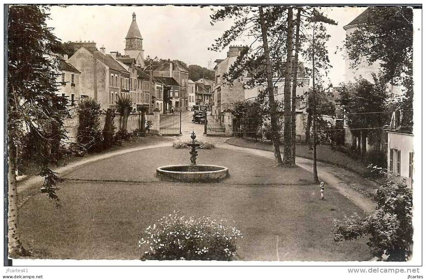 78 - SEPTEUIL - Vue Sur La Place Du Pavé - Semi-Moderne - Petit Format - Septeuil