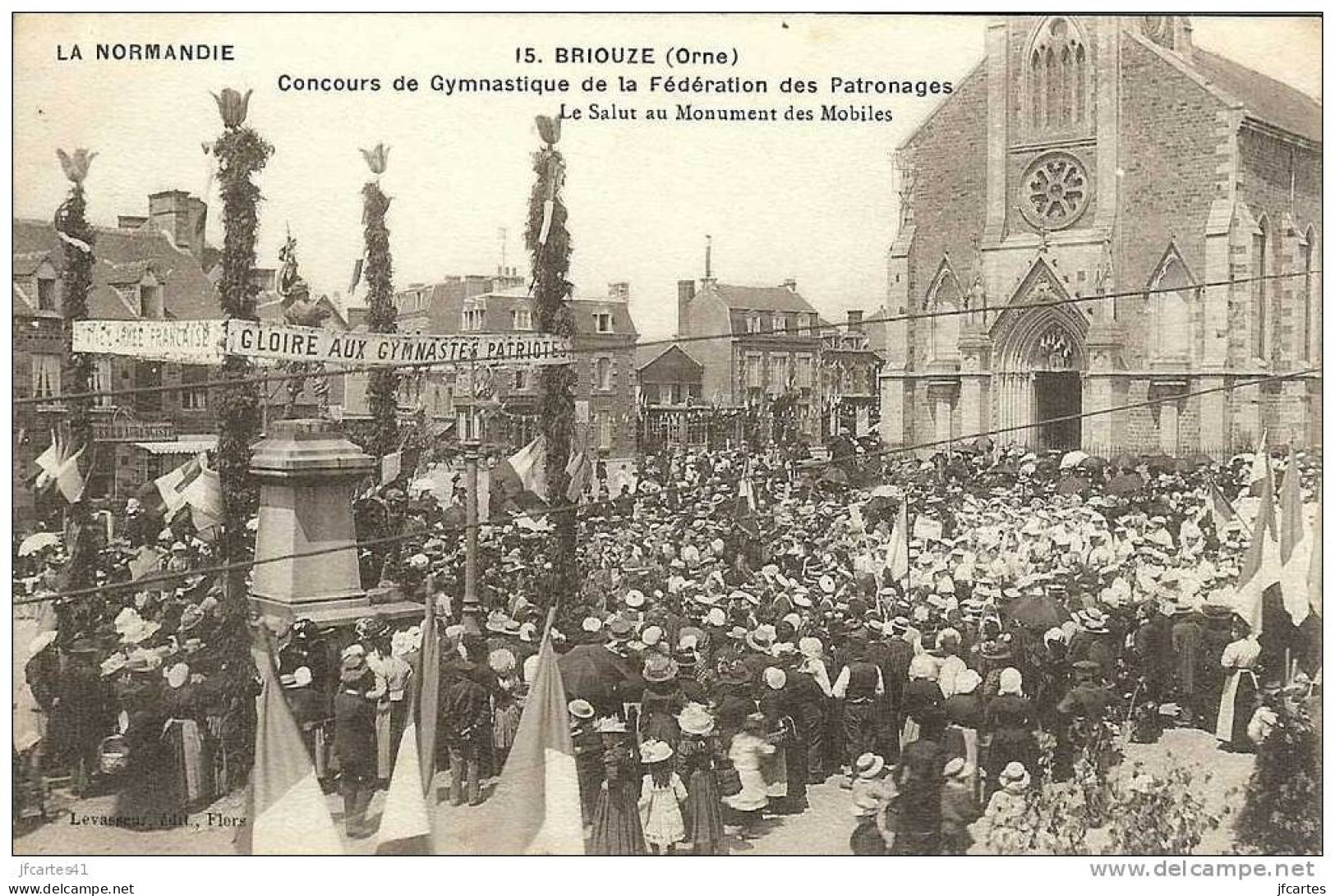 61 - BRIOUZE - Conours De Gymnastique De La Fédération Des Patronnages - Le Salut Au Monument... - Briouze