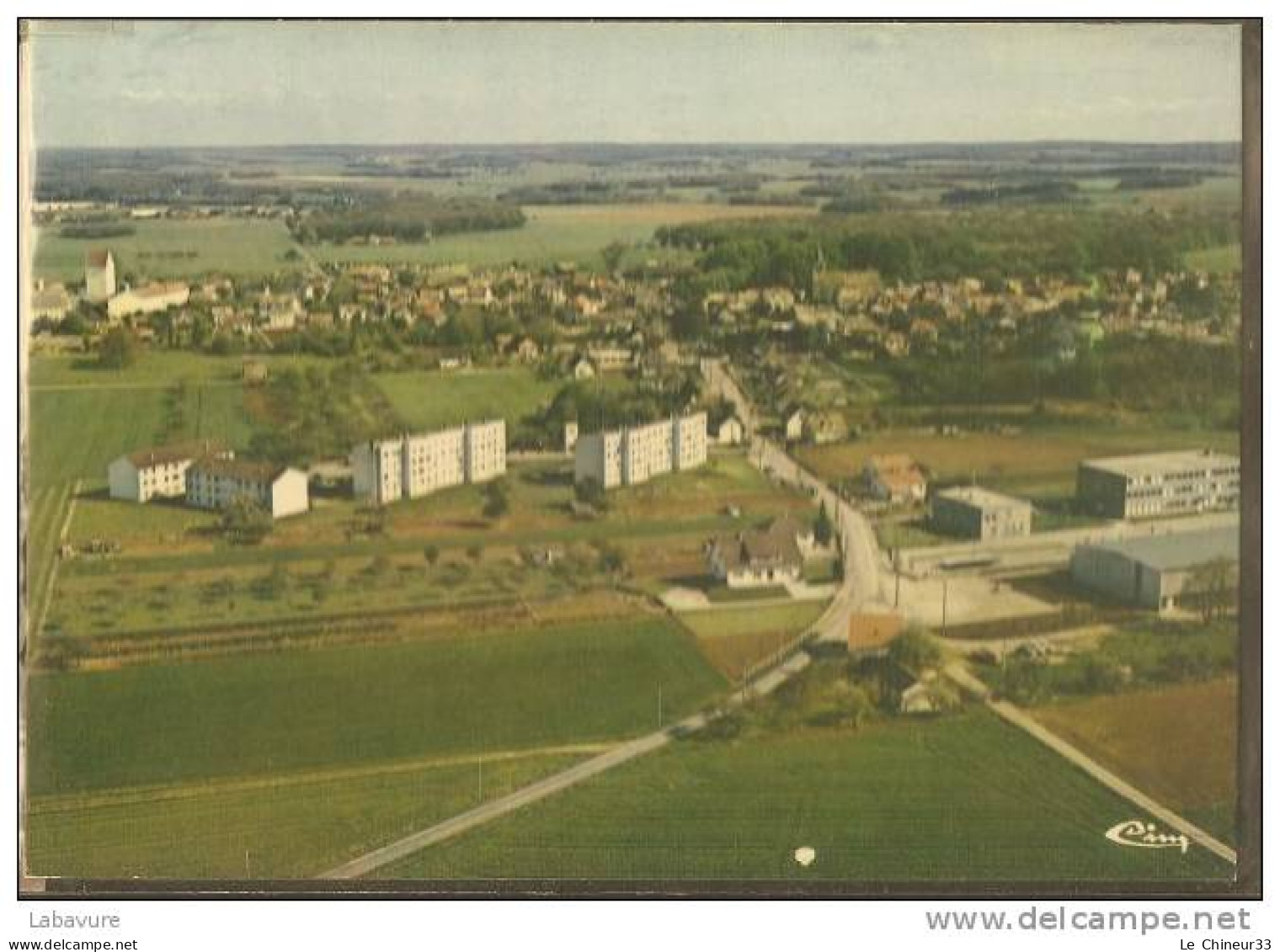 89__SAINT VALERIEN---VUE GENERALE AERIENNE.........CPM - Saint Valerien