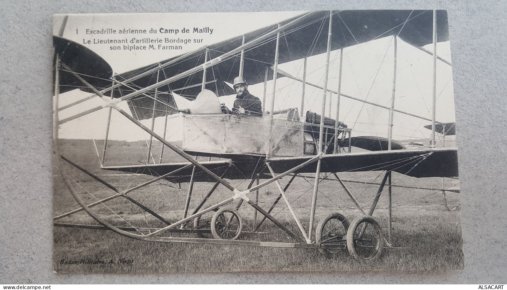 Escadrille Aérienne Du Camp De Mailly , Le Lieutenant D'artillerie , Bordage Sur Son Biplace M Farman - Airmen, Fliers