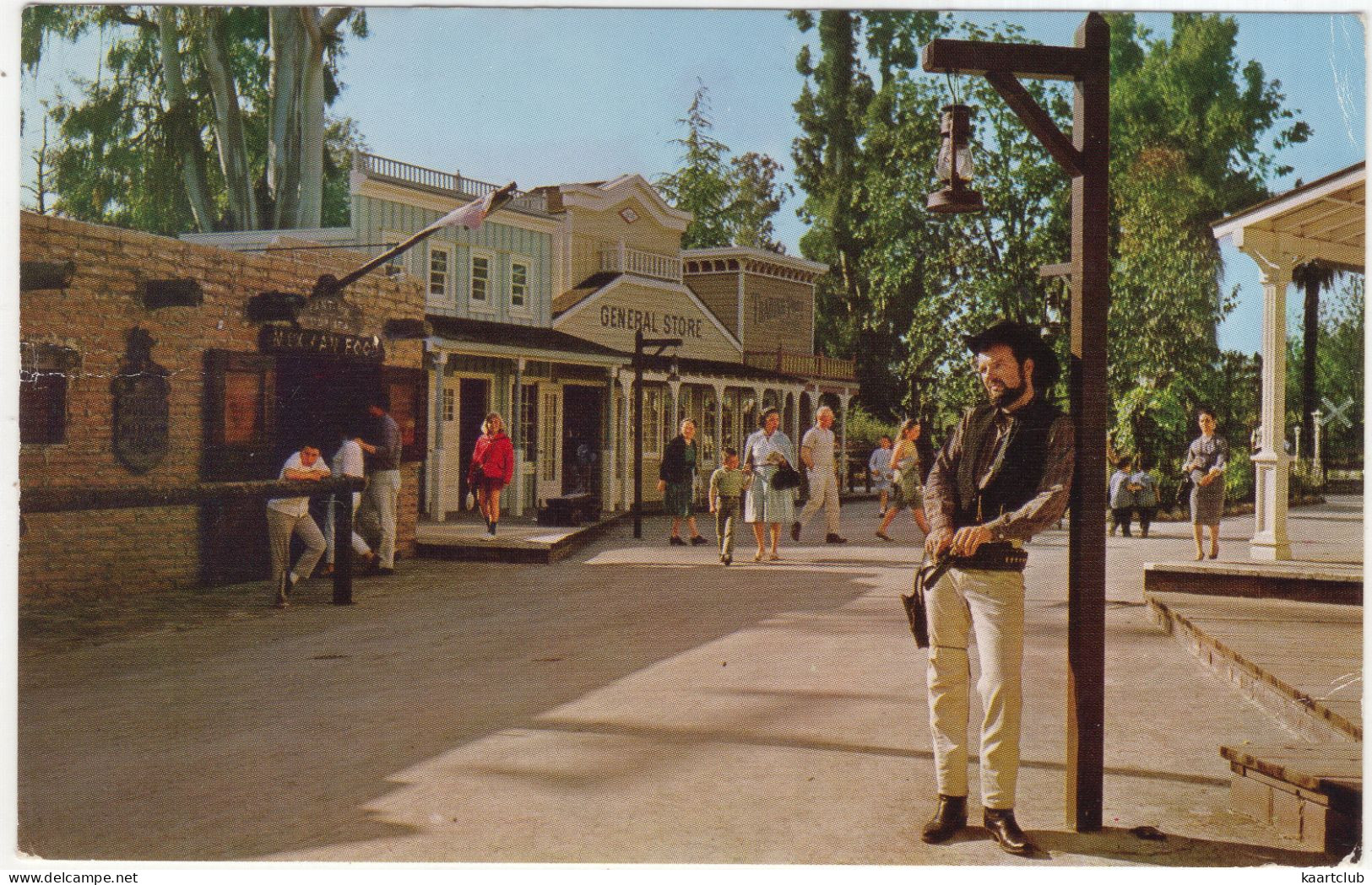 Wild Bill Kelsey Surveys A Peaceful Street Scene At Frontier Village - San Jose, California - (USA) - Cowboy - Amerika