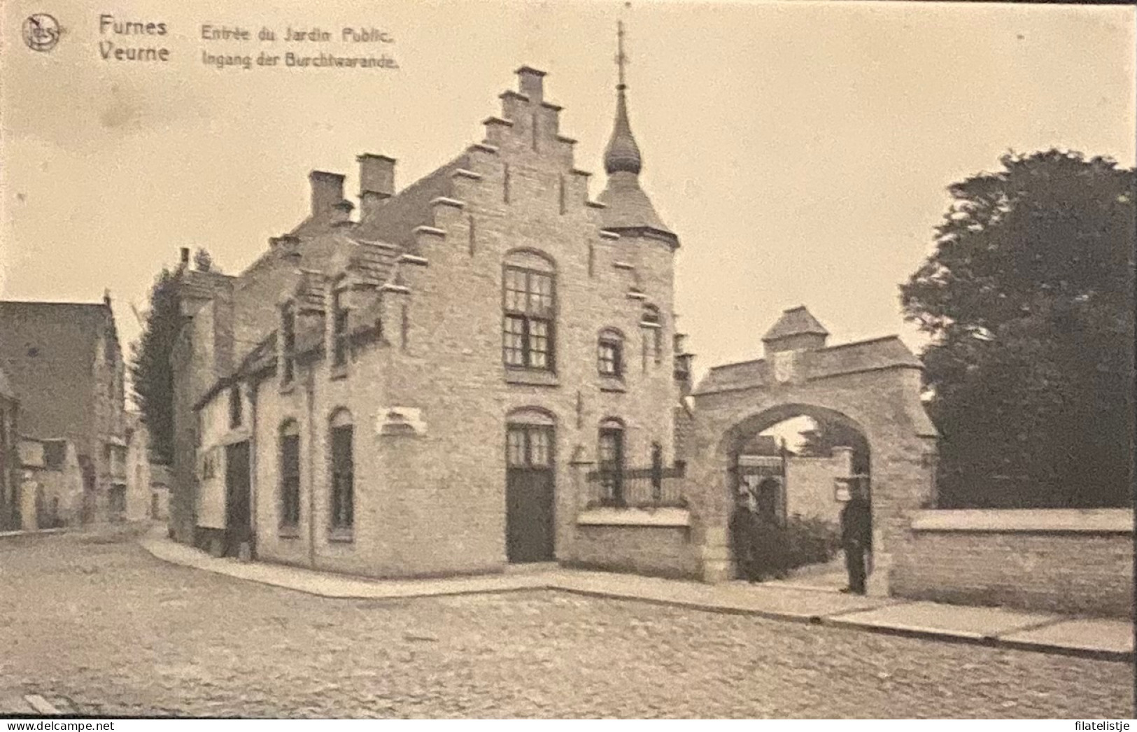 Veurne Doorgang Naar Het Park - Veurne