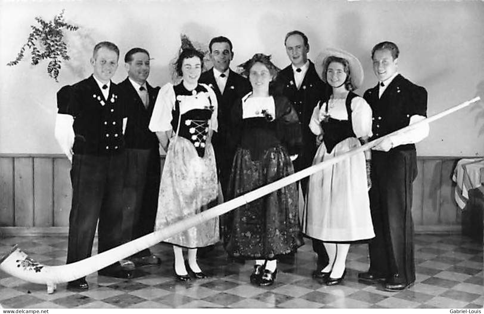 Saanenland Gstaad Spiez Musik Jodlergruppe Alphorn - Gstaad