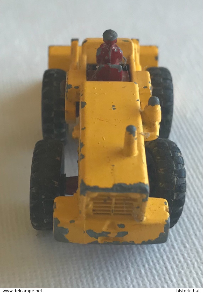 LESNEY - 43 - Tractor Shovel - Scale 1:72