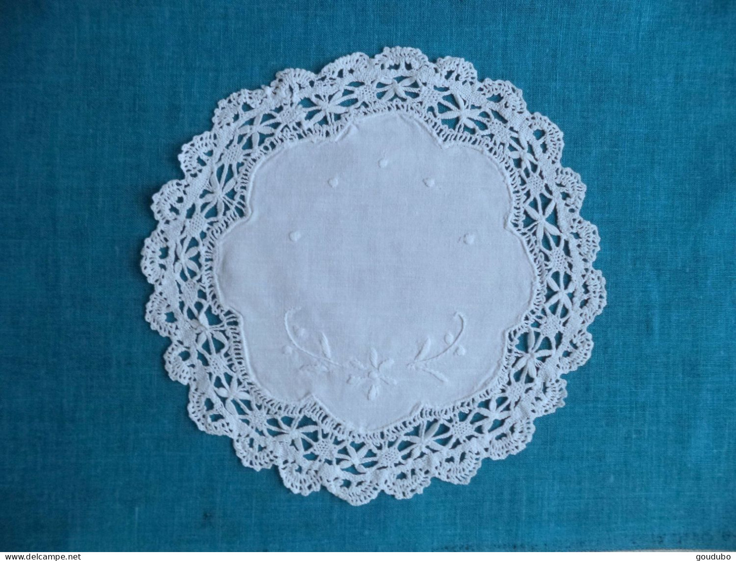 Napperon Rond Centre Lin Coton Broderie Craponne Plumetis Fleur Entour Aiguille Crochet Ajouré Finement. - Tablemates