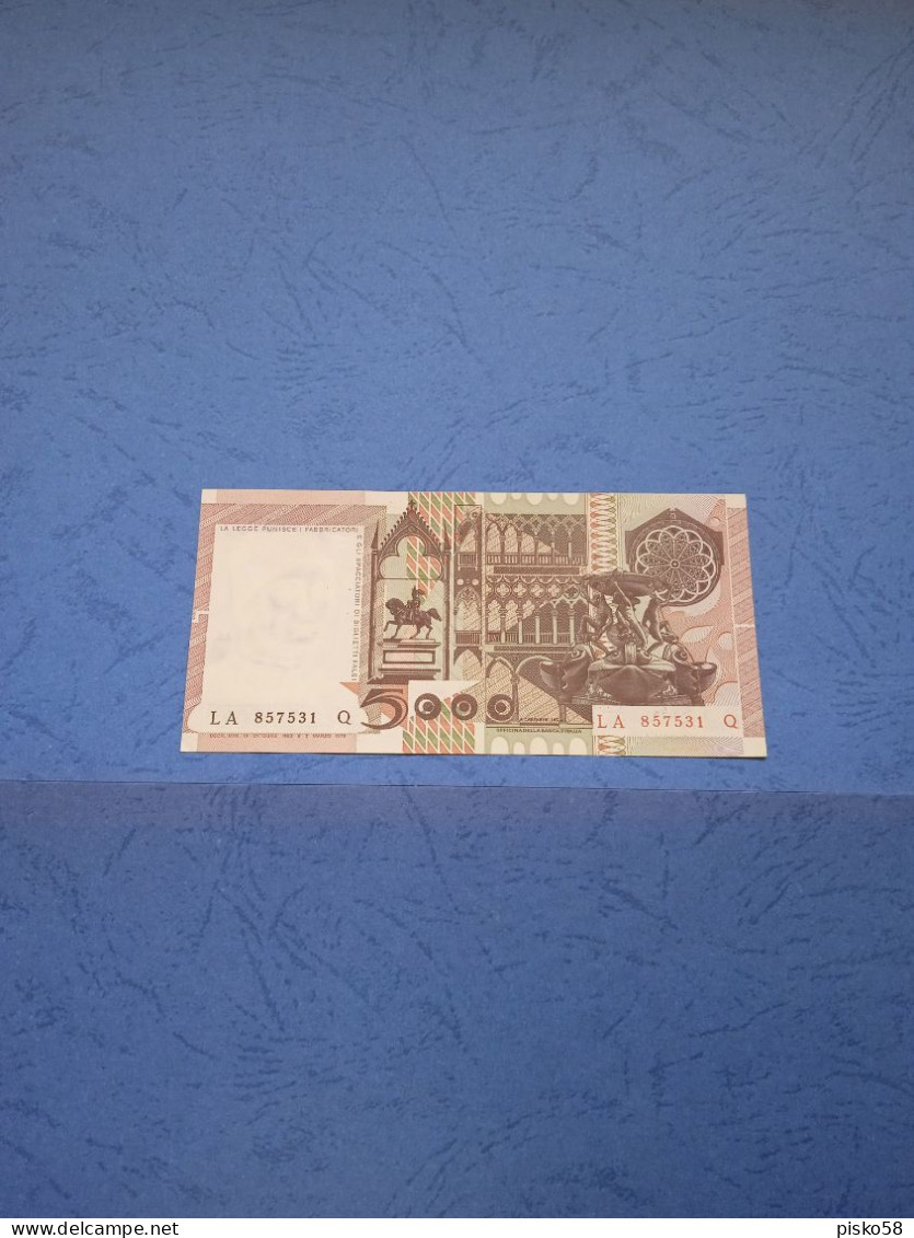 ITALIA-P105c 5000L 19.10.1983 UNC - 5000 Lire