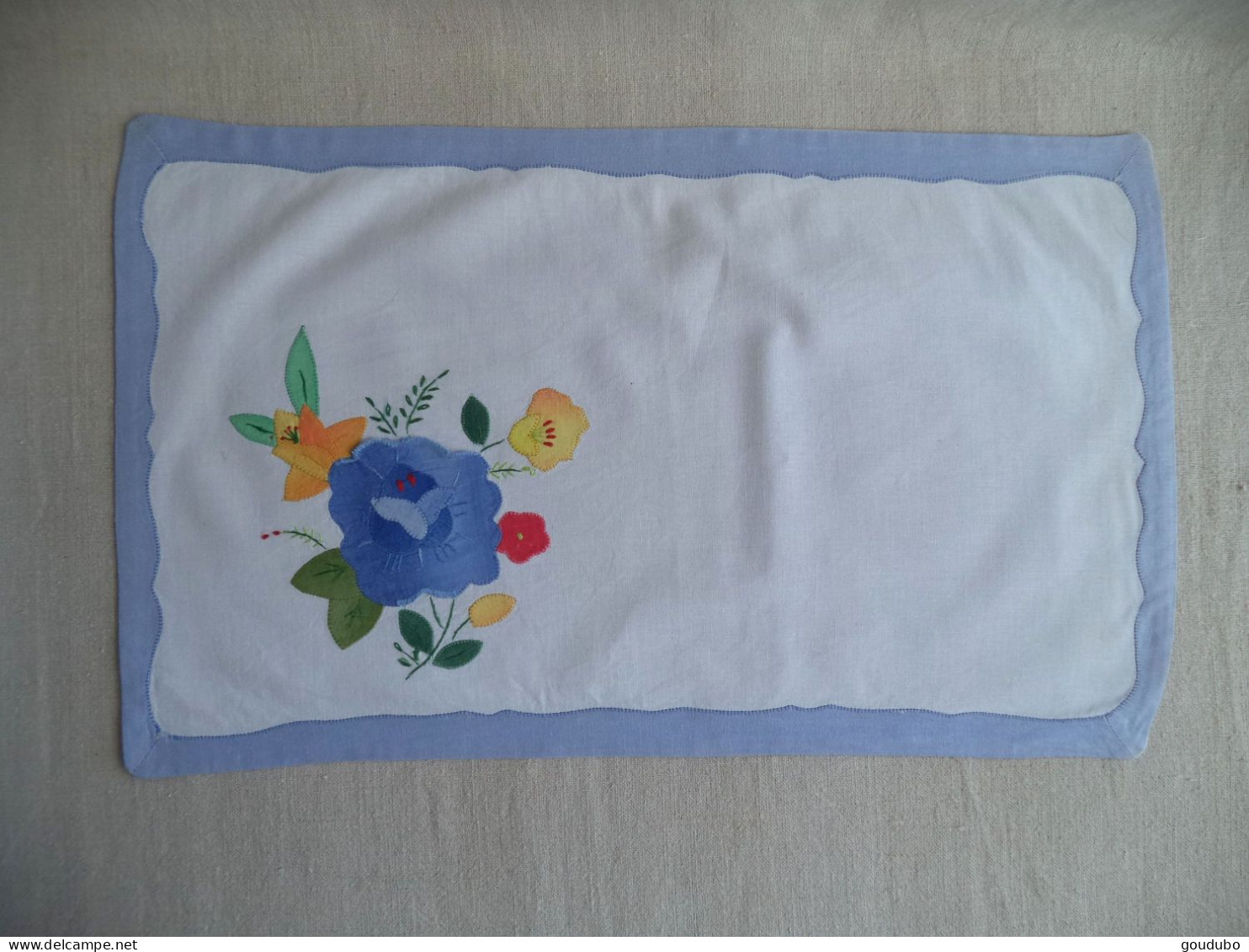 Napperons Duo Set De Table Serviette Composition Fleur Et Entour Tissu Ton Dominant Bleu . - Tafelkleden