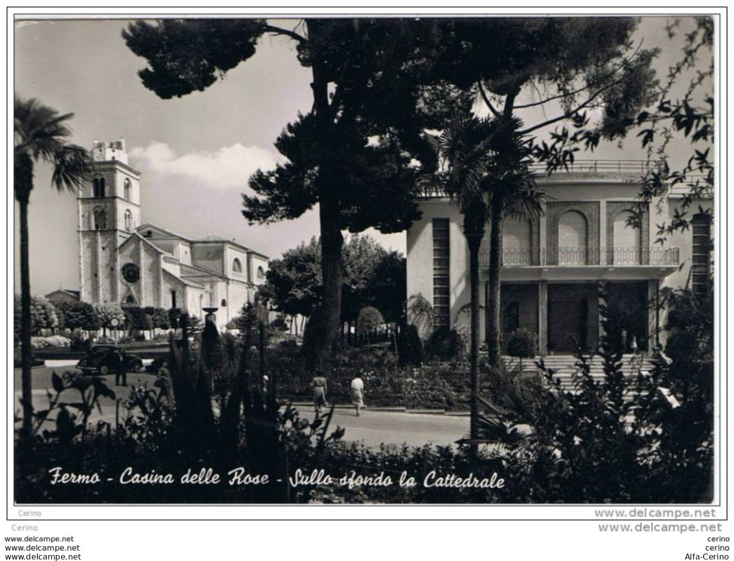 FERMO:   CASINA  DELLE  ROSE  -  SULLO  SFONDO  LA  CATTEDRALE  -  FOTO  -  FG - Fermo