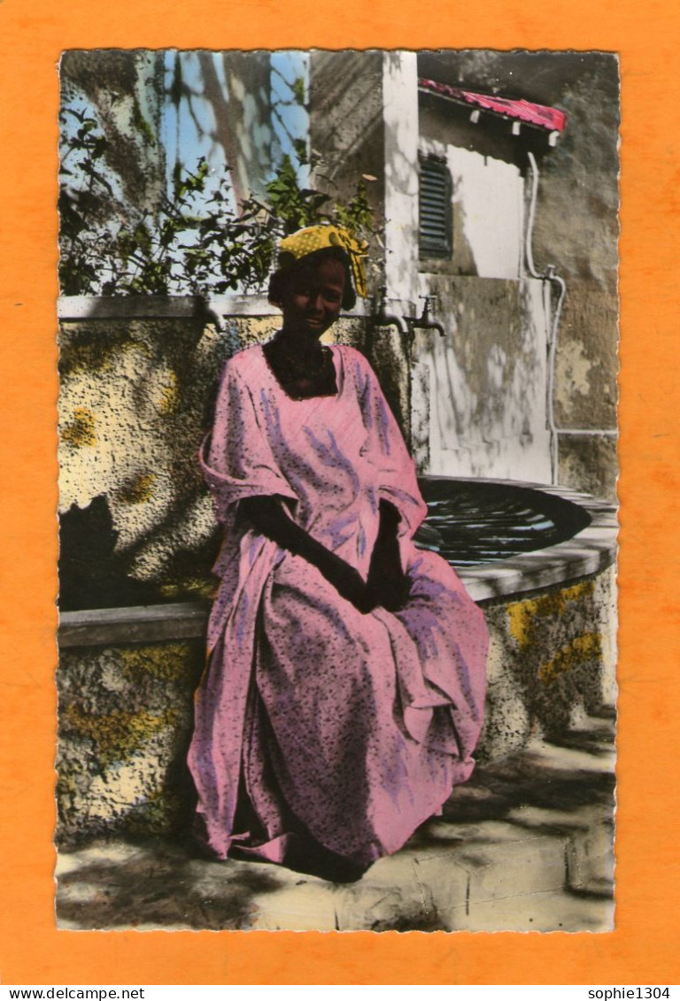 JEUNE  FEMME PEULH  - AFRIQUE EN COULEURS - - Afrika