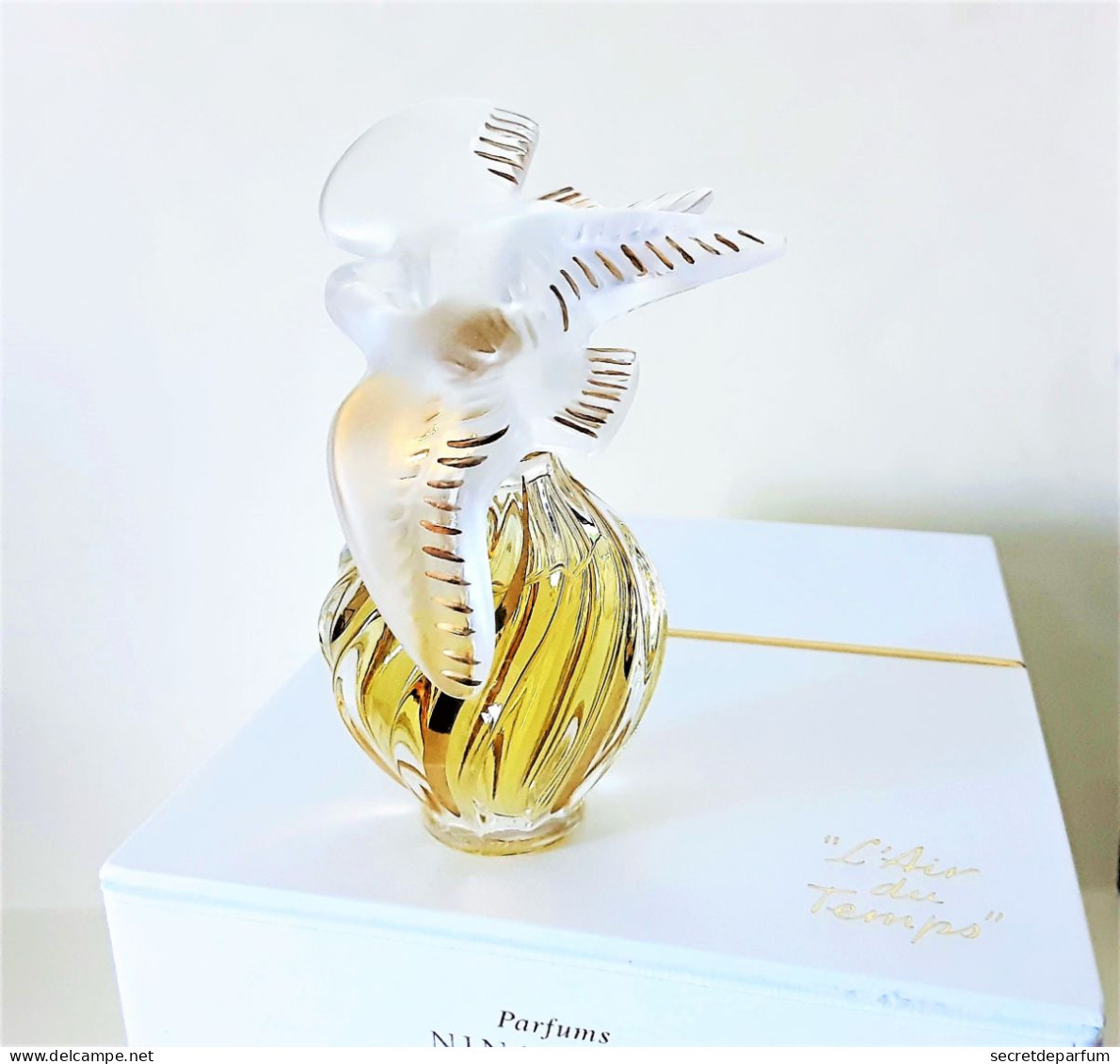 Flacon L'AIR Du TEMPS De NINA RICCI PARFUM 15 Ml Flacon LALIQUE COLOMBE CRISTAL D'OR  Edition Limitée  593 / 900 + Boite - Women