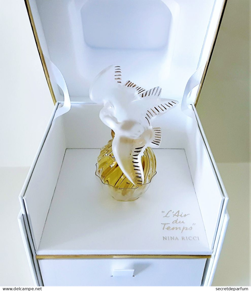 flacon L'AIR du TEMPS de NINA RICCI PARFUM 15 ml Flacon LALIQUE COLOMBE CRISTAL D'OR  Edition Limitée  593 / 900 + Boite