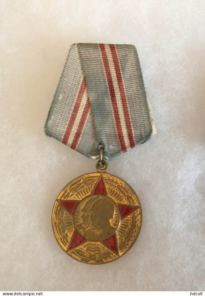 URSS - RUSSIE - Médaille Commémorative Des 50 Ans Des Forces Armées De L' URSS - Russia