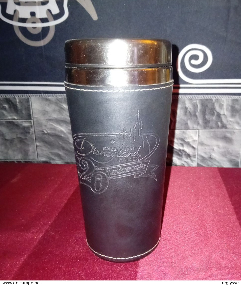 Mug De Voyage Noir Disneyland Paris  20  Eme Anniversaire - Andere & Zonder Classificatie