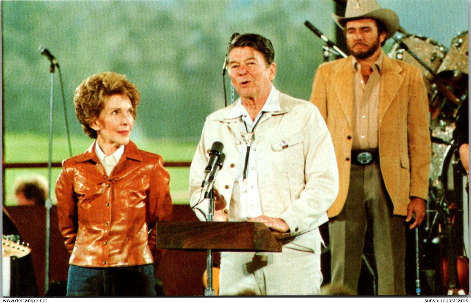 President Ronald Reagan And Nancy Reagan With Merle Haggard 8 March 1982 - Präsidenten