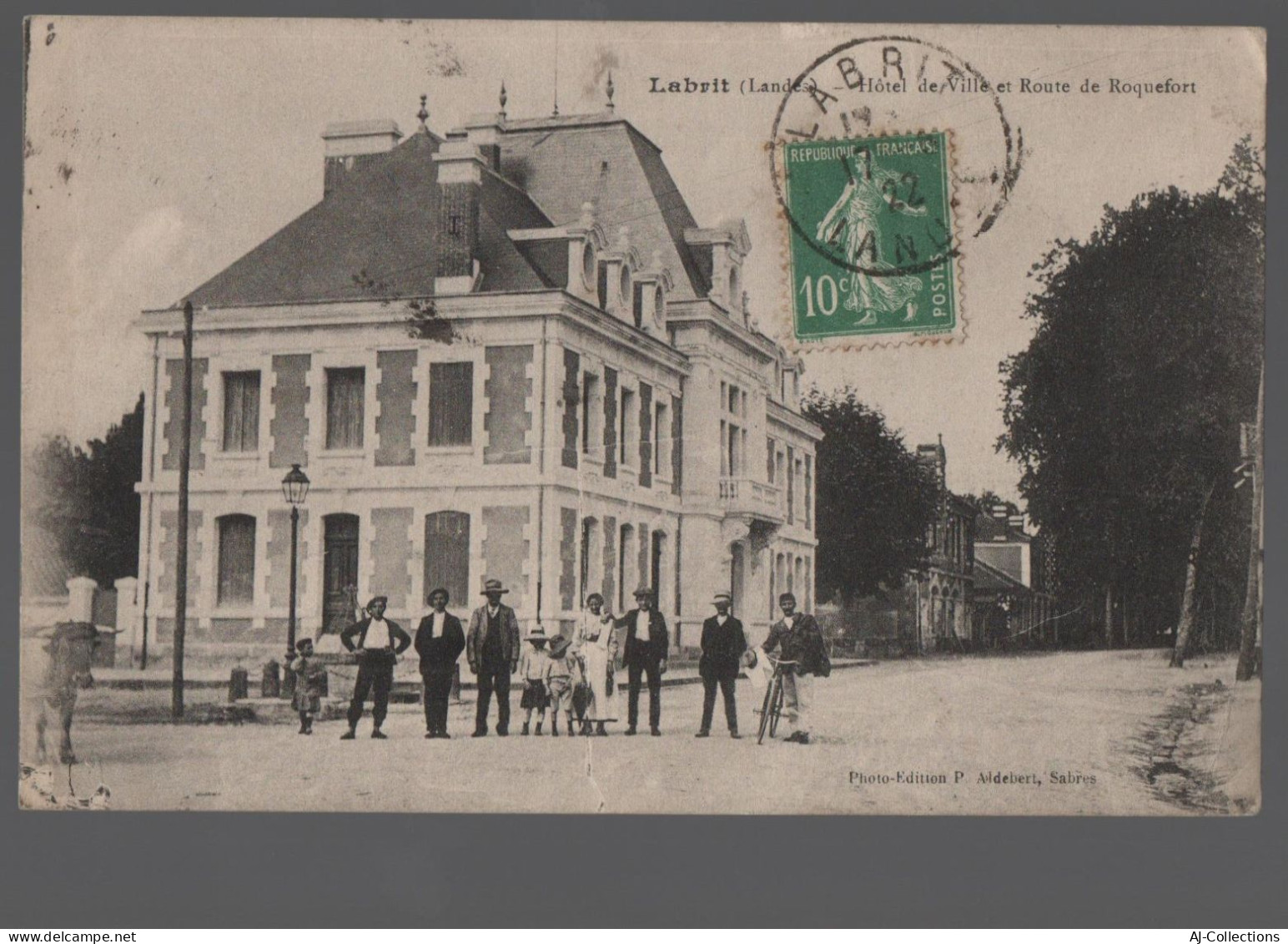 AJC - Labrit Hotel De Ville Et Route De Roquefort - Labrit