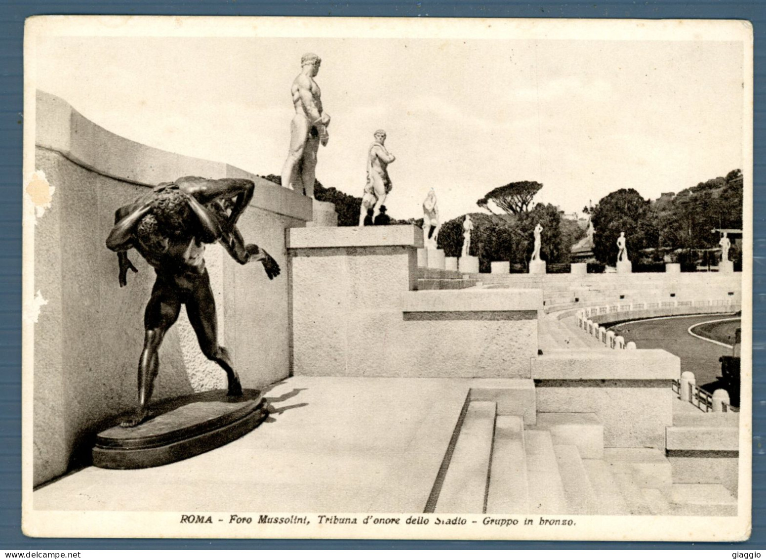 °°° Cartolina - Roma N. 2813 Foro Mussolini Tribuna D'onore Dello Stadio - Gruppo In Bronzo Nuova °°° - Stades & Structures Sportives