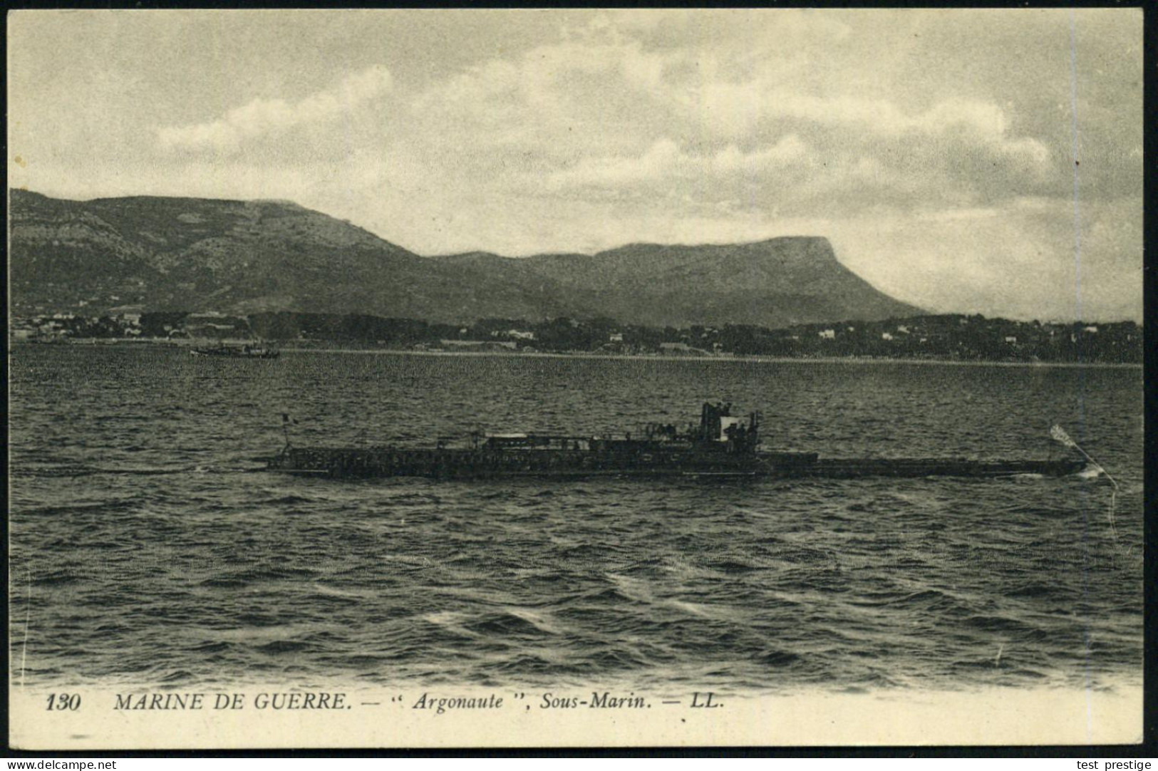 FRANKREICH 1910/25 (ca.) 5 Verschiedene S/w.-Foto-Ak.: U-Boote: "L'Anguille", "Aréthuse", "Argonaute", "Artémis" U. "Ata - Submarinos