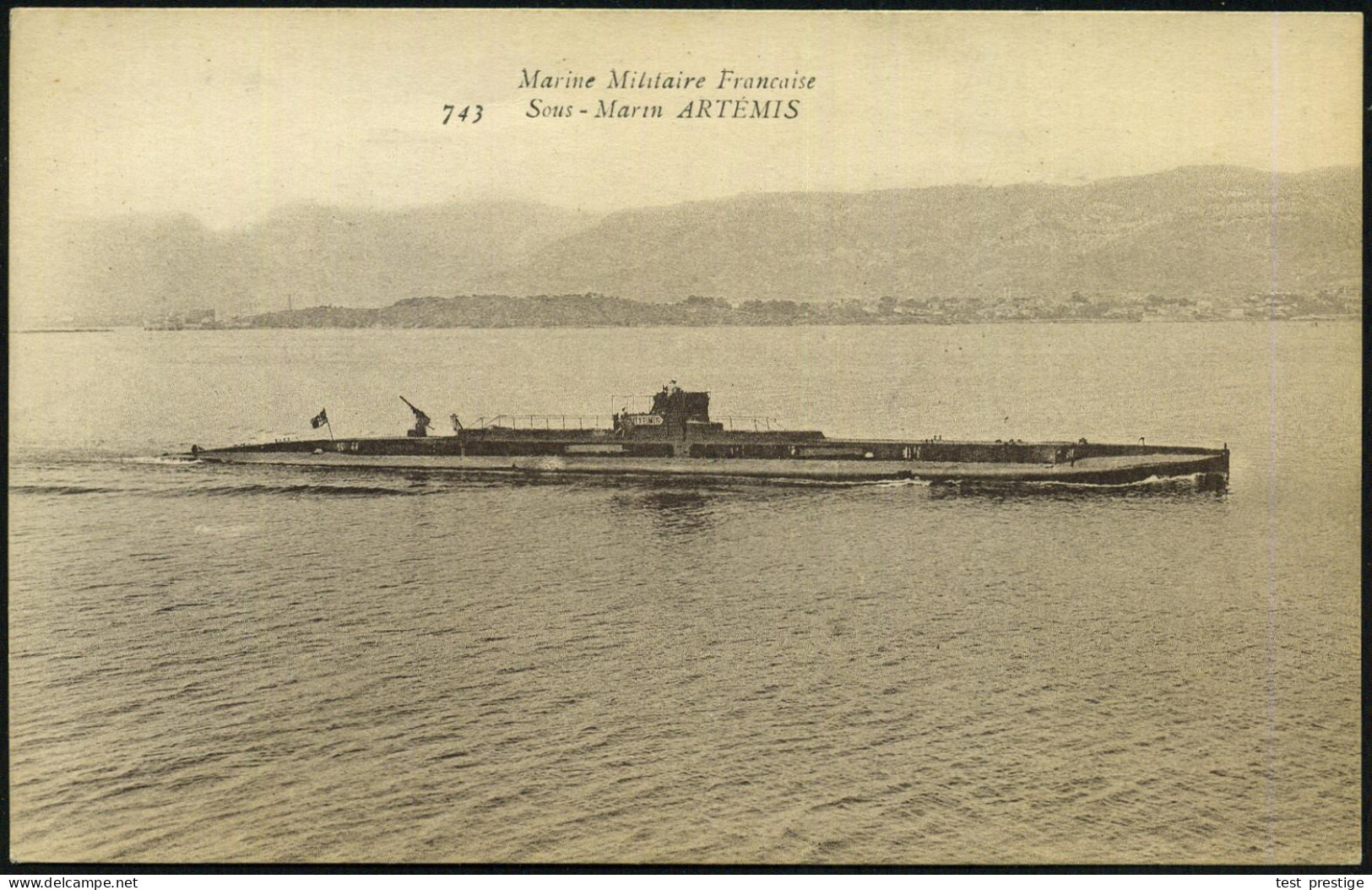 FRANKREICH 1910/25 (ca.) 5 Verschiedene S/w.-Foto-Ak.: U-Boote: "L'Anguille", "Aréthuse", "Argonaute", "Artémis" U. "Ata - Sous-marins