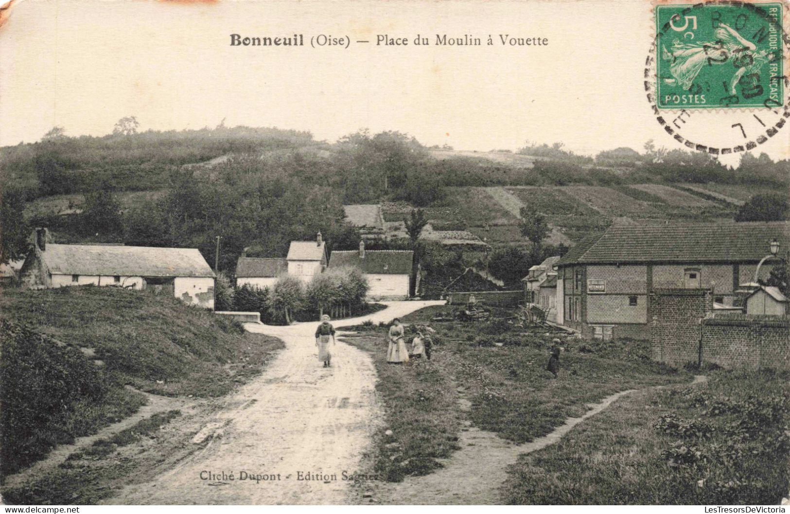 FRANCE - Bonneuil - Place Du Moulin à Vouette -Carte Postale Ancienne - Clermont