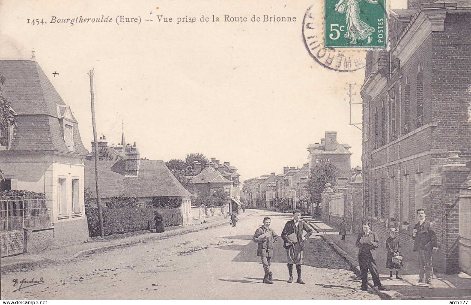 CPA - 27 - BOURTHEROULDE - Vue Prise De La Route De Brionne - 1454 - Bourgtheroulde