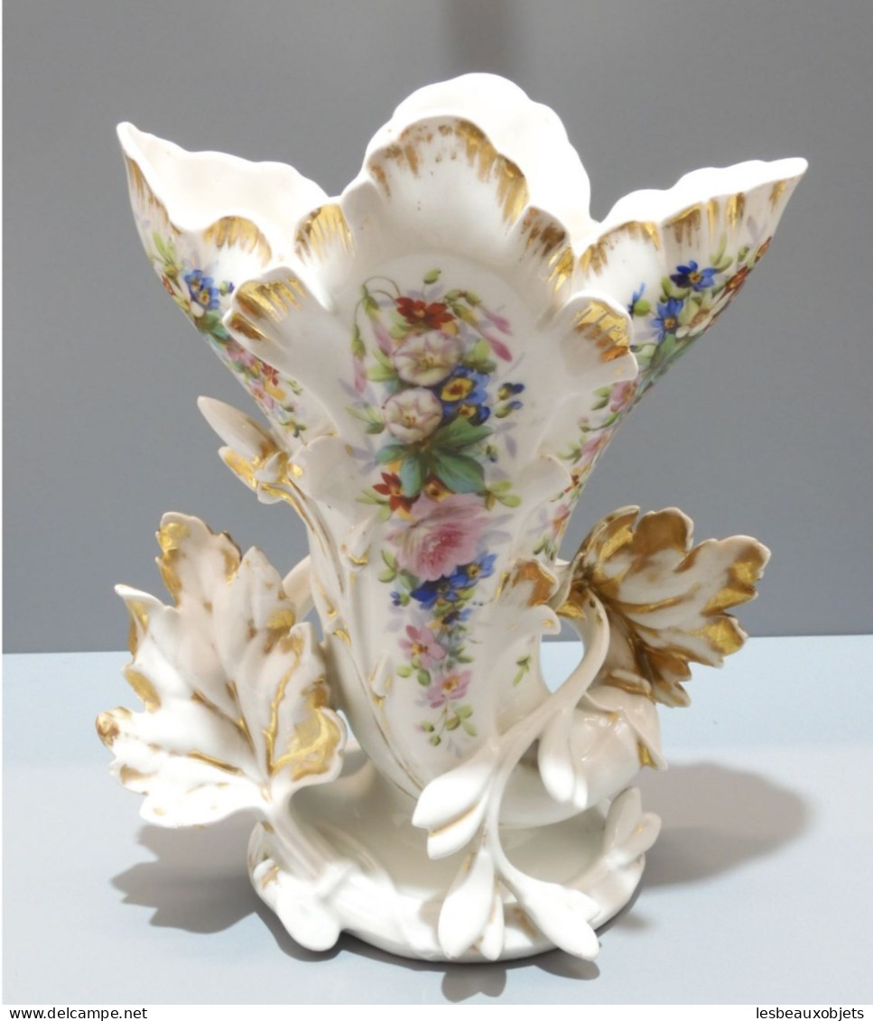 -SUPERBE GRAND VASE De MARIEE PORCELAINE De PARIS XIXe Décor Fleurs Peintes   E - Vases