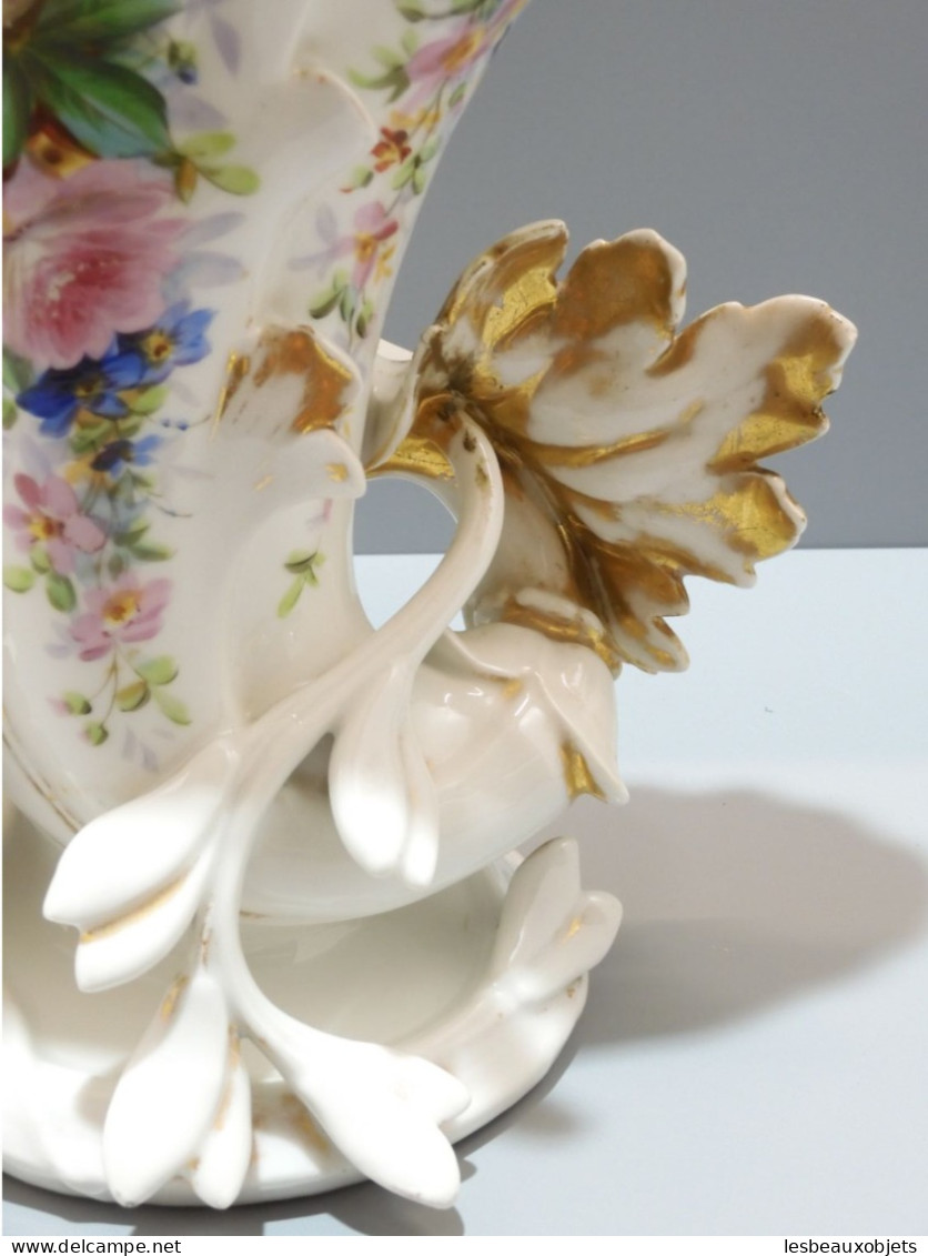 -SUPERBE GRAND VASE De MARIEE PORCELAINE De PARIS XIXe Décor Fleurs Peintes   E - Vazen