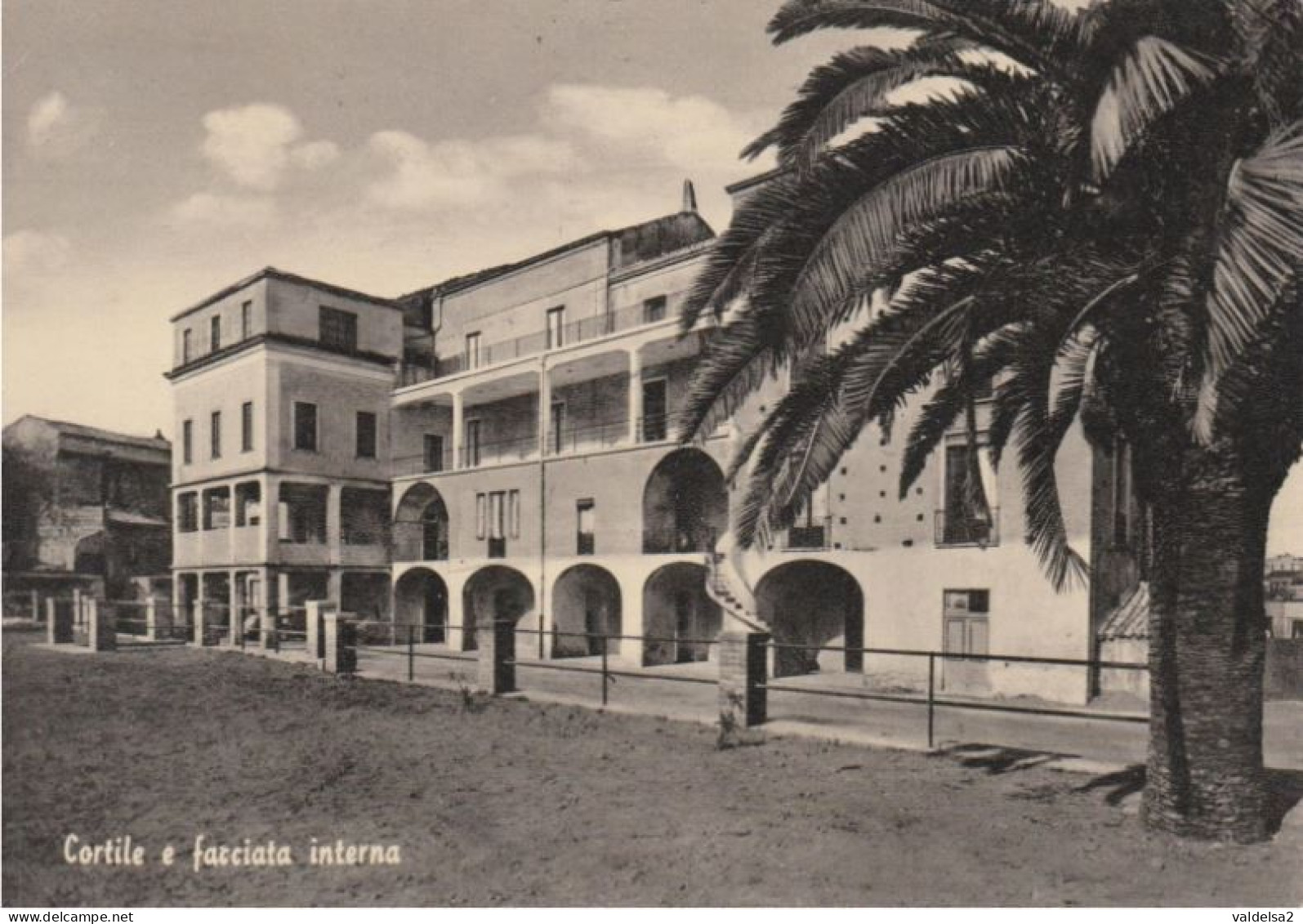 ACIREALE - CATANIA - SEMINARIO VESCOVILE - CORTILE E FACCIATA INTERNA - 1972 - Acireale