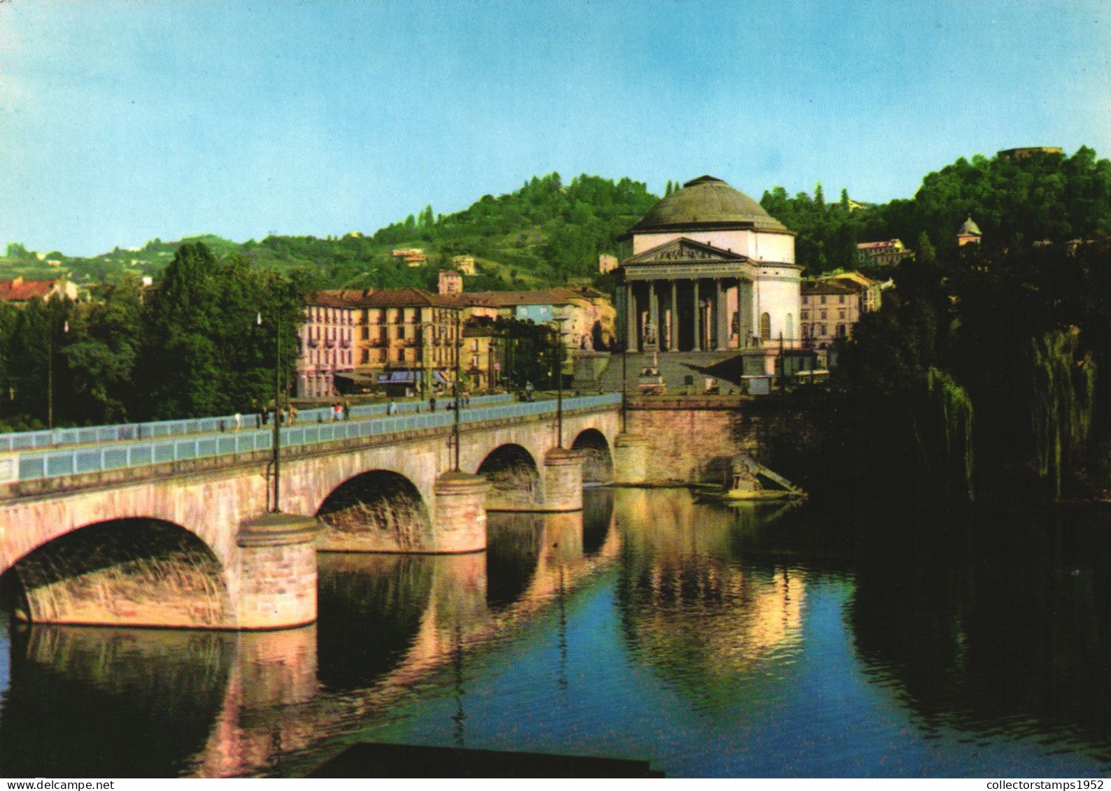 ITALY, PIEMONTE, TORINO, V. EMANUELE BRIDGE AND GRAN MADRE DI DIO, RIVER - Brücken