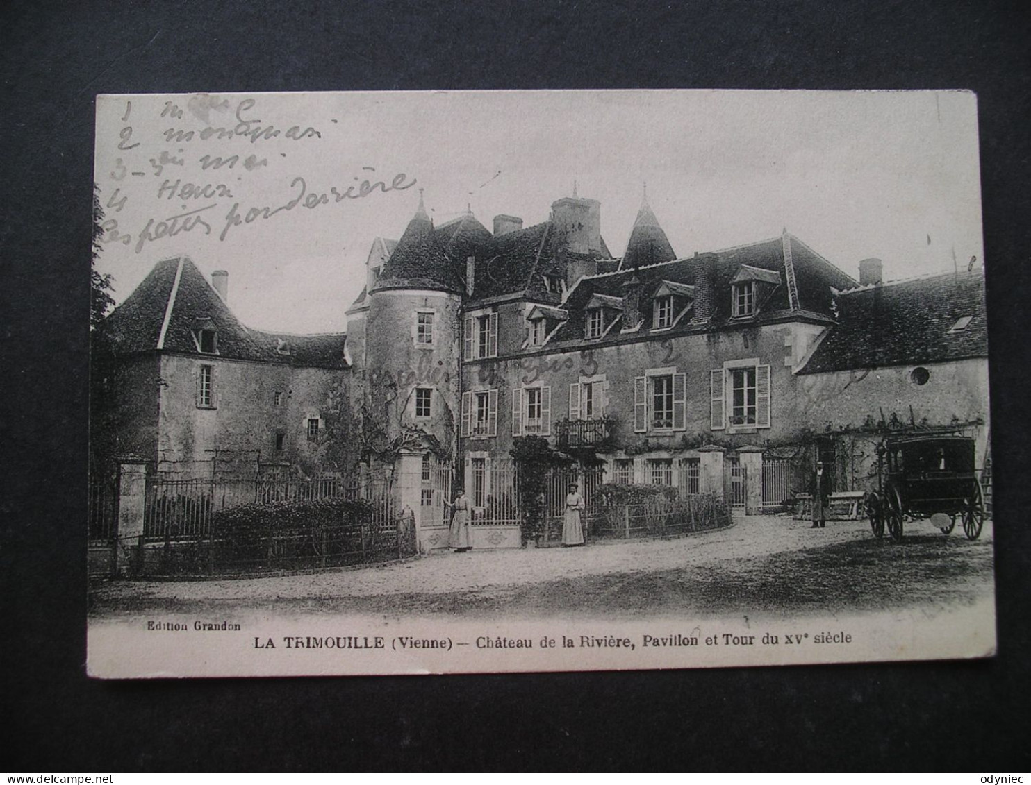 La Trimouille(Vienne)-Chateau De La Riviere,Pavillon Et Tour Du XV Siecle - La Trimouille