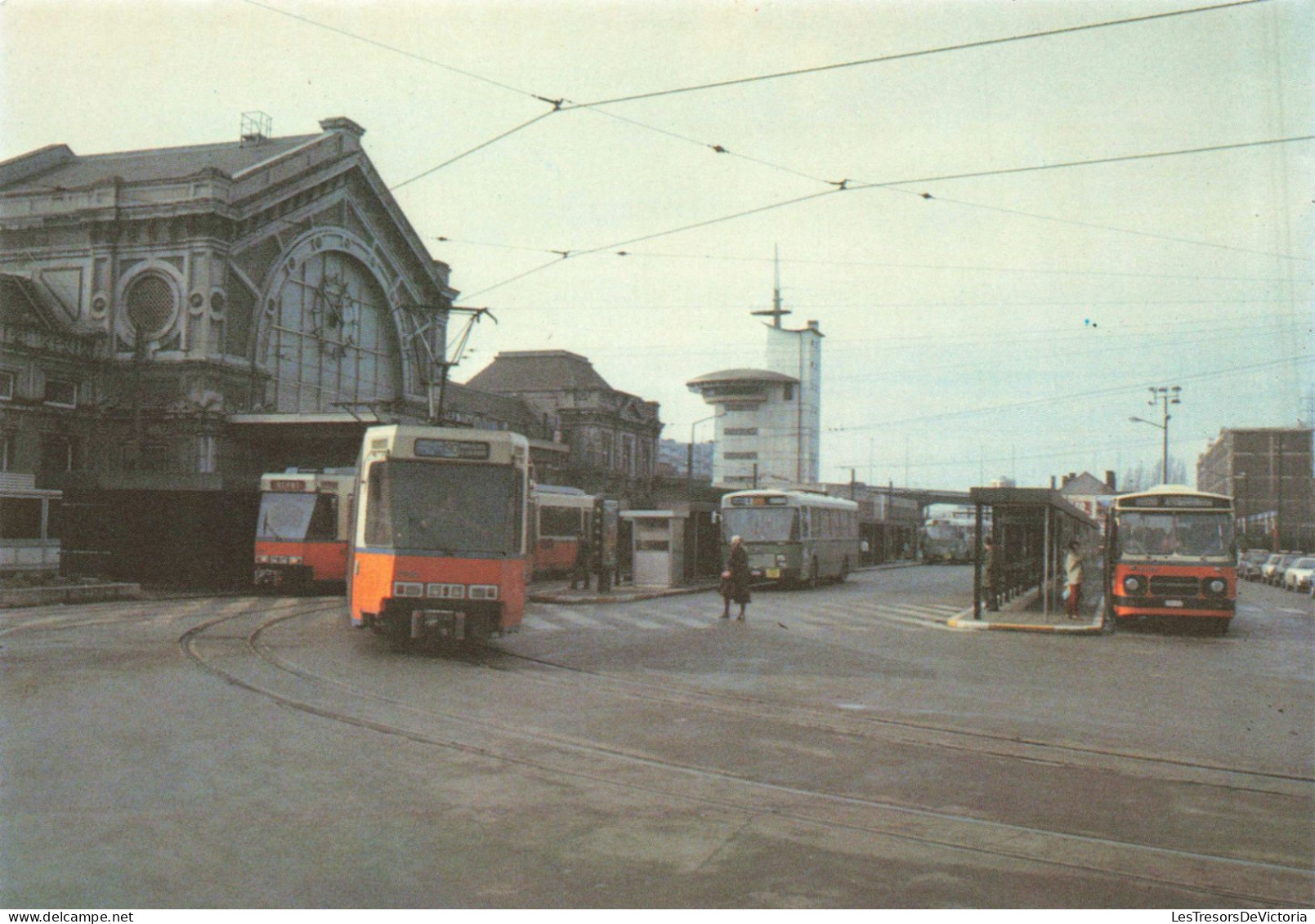 TRANSPORT -  Charleroi - Gare Du Sud - Carte Postale - Stations - Met Treinen