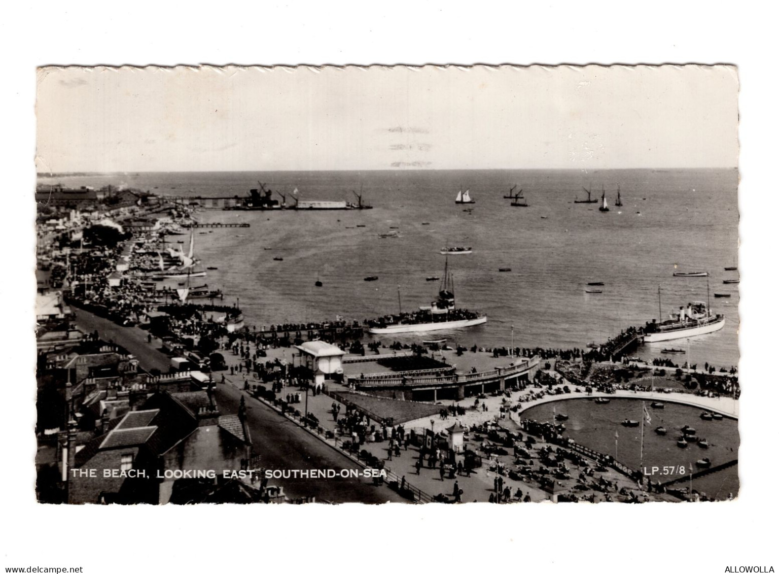 22310 " THE BEACH-LOOKING EAST-SOUTHEND ON SEA " ANIMATED-STEAMERS-VERA FOTO-CART. POST. SPED.1959 - Southend, Westcliff & Leigh