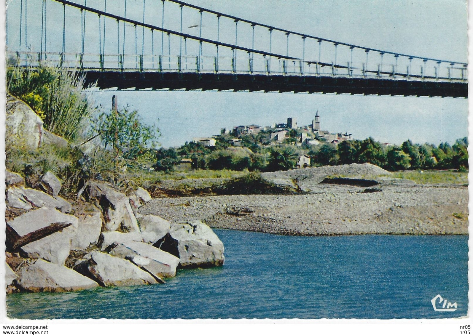 13 - MALLEMORT - Pont Suspendu Sur La Durance Avec Vue Sur Un Coin Pittoresque - Mallemort