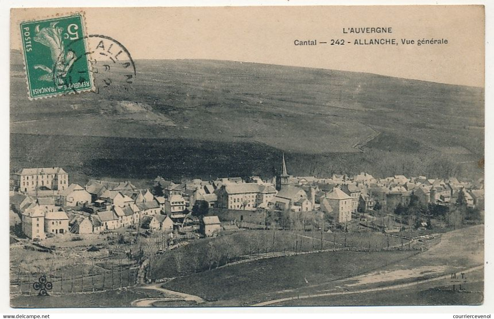 CPA - ALLANCHE (Cantal) - Vue Générale - Allanche