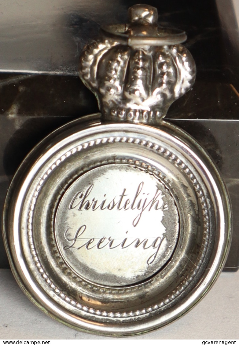 GENT 1902 ZILVER MEDAILLE KATHOLIEKE BEWAARSCHOOL   CHRISTELIJKE LEERLING  MET KROON 5  CM - Lots & Kiloware - Coins